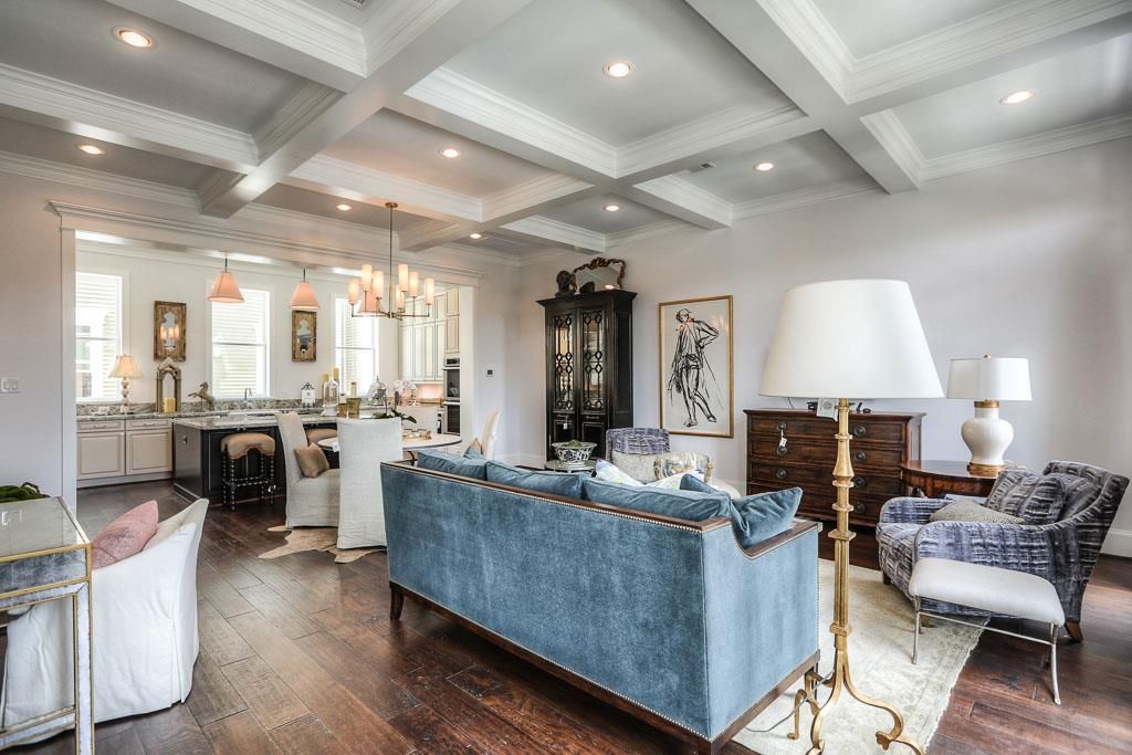 Rohe and Wright – 339 W. 17th